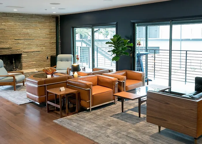 Hotel The Ruby 4*
