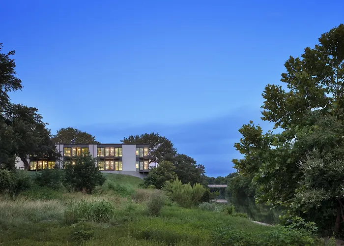 The Ruby Hotel Round Rock