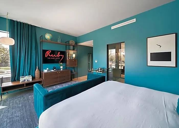 Hotel The Ruby 4*