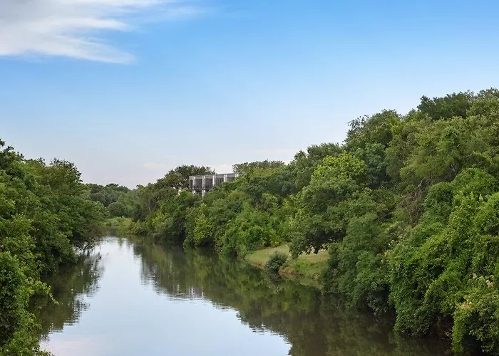 The Ruby 4* Round Rock